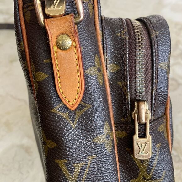 Vintage LOUIS VUITTON Monogram Amazone Shoulder Cross Body Bag - Picture 7 of 16